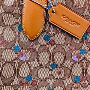 Coach tote bag